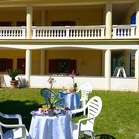 Smeraldo Bed & Breakfast *